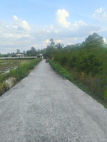 nhà góc 2 mặt tiền đường gần chợ gò đen khoản 1km cách 835a vào 50m