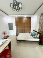 phòng tầng trệt rộng rãi kdc đại phúc mặt tiền phạm hùng. full nôi thất 35m2. vân tay giá 5tr/tháng