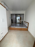 bán toà căn hộ 4,5 tầng mặt phố hải châu. dòng tiền 38tr/th , gần đh kiến trúc