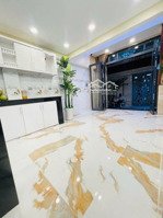 hẻm xe hơi nguyễn hồng đào,5 tầng,ngang 4m. giá 5,15 tỷ