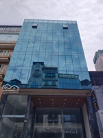 cho thuê mặt phố xã đàn. dt : 200 m * 5 tầng + 1 hầm .mt : 10 m . thông sàn , pccc đạt chuẩn