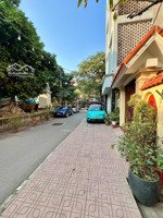 bán nhanh cho đt bà triệu 46m2 9.5 tỷ, xpander đỗ cửa, 2 mặt ngõ. 5m mặt phố ô tô tránh