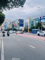 bán nhà mặt tiền đường nguyễn hữu cảnh,đối diện landmark 81 tầng,dt 8x19m,có gpxd 8 tầng,giá 60 tỷ