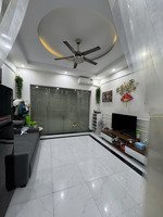 nhà yên xá tân triều 5 tầng 33m2 full nội thất, gần đường oto gần viện k tân triều 6.7 tỷ