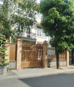 căn biệt thự siêu đẹp ở cự khối view hồ - dt 100m mt 7m 4 tầng - đường vỉa hè 2 bên- chỉ 21,6 tỷ.