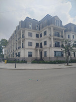 cho thuê căn nhà phố, rất thích hợp làm trụ sở văn phòng công ty