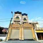 nhà 4 tầng mặt đường trục thông thuận lợi kinh doanh buôn bán hoặc an cư lập nghiệp