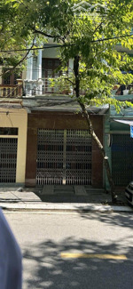 bán nhà mặt phố vị xuyên, nam định, 10,8 tỷ , s: 102m2 , mặt tiền 4m, nở hậu 7.2m . lh 