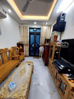 gần vườn hoa hà đông 30m2 - 5 tầng - mt 3 m - gần vinhomes. giá 4.15 tỷ