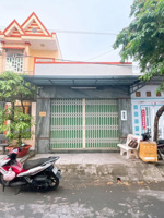 bán nhà kinh doanh mt giá 1 tỷ 550 sổ hồng riêng chính chủ, không lộ giới tranh chấp, cho thuê 7tr