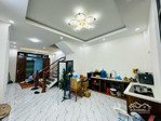 đại la 42m² 5 tầng 8,2 tỷ ngõ thoáng, nhà đẹp kiên cố khu dân cư yên tĩnh pháp lý chuẩn.
