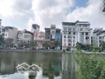 cần bán căn nhà mặt hồ khu đội cấn vị trí cực đẹp tòa nhà văn phòng .dòng tiền cực tốt