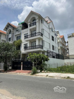 bán nhà quận 7 ngang 6m dài 30m dt công nhận 160m2 xd hầm 5 tầng ô tô đỗ cửa chỉ 15 tỷ nhỉnh