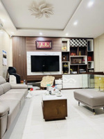 nhà đẹp dân xây trung tâm đống đa - hàng xóm văn miếu-quốc tử giám 1 nhà ra mặt phố 6 tầng full