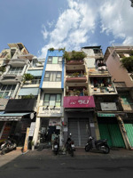 tôi cần bán nhà nhà 3 tầng mặt tiền vườn chuối, đang cho thuê kdoanh. giá 9,x tỷ