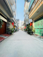 nhà phân lô - ô tô tránh - thang máy - 1 phút ra quốc lộ 32 - gần kđt hinode