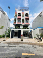 nhà 5 tầng full nội thất, ngay ngã tư phạm văn đồng - tô ngọc vân, cách pvđ chỉ vài căn nhà