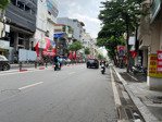 tôn đức thắng đống đa. toà nhà mặt phố tuyệt đẹp, vị trí siêu đắc địa, dòng tiền tốt, giá siêu rẻ