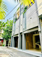 cần bán nhà phố hxh q2 (bình trưng tây)