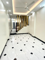 chỉ 8.6x tỷ có nhà 4t-37m2 sát sân bóng cầu đơ 4 oto đỗ ngay nhà ba bước chân ra phố sở hữu ngay ạ