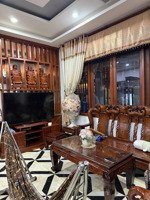 bán nhà quận 8 , đào cam mộc, ngang lớn 8m nở hậu 8,7m 8phòng cho thuê 28tr/ tháng nhà mặt tiền