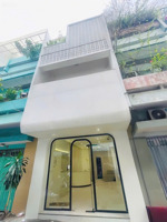 cho thuê nhà hẻm xe hơi cmt8, quận 3 gần sân khấu lan anh - giá 17.5tr