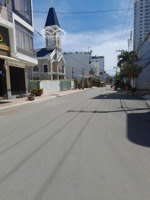 bán nhà 6pn, 4wc đường đoàn thị điểm sát biển, 126m² ngang 9,6m nở hậu nhẹ sổ đẹp