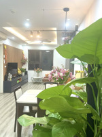 chính chủ bán căn hộ 2pn + 2wc 70m2 tòa ct1,chung cư iec,sẵn sổ bàn full giao full nội thất.