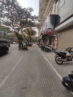 mặt phố đào tấn - 160m2 - 6 tầng - mt 7m - giá 122 tỷ - hàng xóm lotte - mặt phố vip - vỉa hè