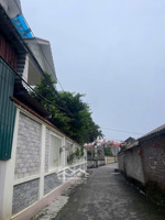 một lô góc tuyệt đẹp, đường trước hai mặt tiền rộng ô tô tránh nhanh