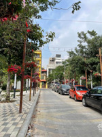 bán nhà đẹp dân xây, ngõ 125 trịnh công sơn, 45m2 x 5t x mt 6m, 15m ra phố, 4 ngủ ở luôn