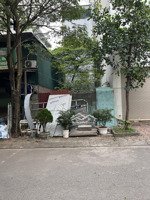 mảnh đất tđc việt hưng. đối diện kđt vin. phân lô, ô tô tránh. dt 88m*mt 5m*giá 340triệu/m2 ( tl )