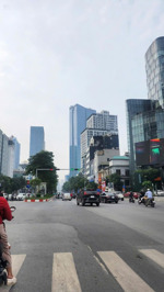 vị trí kim cương - ngã 4 văn cao - thụy khuê, cạnh hồ tây đường 10m vỉa hè to, 68m2 mặt tiền 7.8m