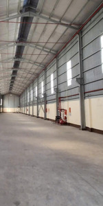 kho xưởng mặt tiền quốc lộ 1a quận bình tân 1100m2 / kiên cố cao thoáng