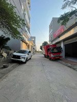 cc cần bán gấp đất phân lô ôtô tránh kinh doanh đẹp, sầm uất nhất tt thường tín,