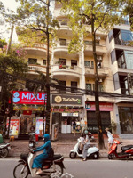 cho thuê nhà mặt phố linh lang 100 m2 x 4 tầng mặt tiền 6,5 m, call em kẻo lỡ mặt bằng đẹp