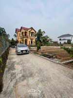 chỉ có hơn 1 tỷ 52m2 đất văn giang, oto vào tận đất