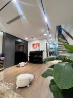 tin chuẩn! bán nhà kđt văn quán. dt 70m, 4t, vỉa hè, ô tô đỗ cửa, nhà xây chắc chắn, giá 18 tỷ.