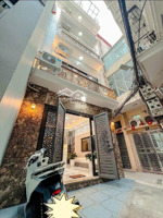 bán nhà riêng tại trần khát chân, 6 tầng thang máy, mới koong, 43m2 giá 13,9 tỷ , đẹp lung linh.