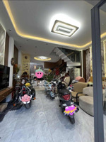 55m 4 tầng 4pn 5wc. hẻm oto 7 chỗ thông phan huy ích