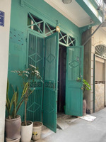 cho thuê cả nhà tại 43 phố tân xa, xa la. cách viện 103 500m. cạnh học viện quân y. cạnh kđt xa la