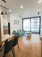 tôi cần bán căn hộ the zei 112 m2 .số 8 lê đức thọ ,mỹ đình ,hà nội , 3pn , căn góc ,nhỉnh 10 tỷ