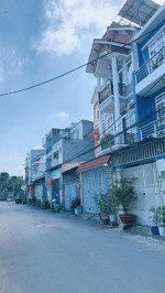 108m2 nhà 4 tầng, giá 9,2 tỷ, tiện cho thuê và về ở ngay, nhà mới đẹp đỗ xuân hợp vào 100m