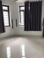 chính chủ cho thuê 4 phòng trọ hxh kinh doanh 121 tân cảng p25 bình thạnh 5 triệu còn bớt