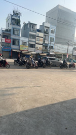 cho thuê mặt bằng kinh doanh 9triệu/ tháng đường cách mạng tháng tám , vỉa hè rộng