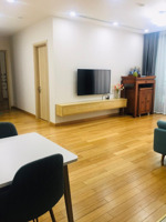 (giảm sâu 600tr)thiện chí bán căn 90m2 2n2wc full nội thất view hồ đẹp tầng trung sẵn sổ 10,x tỉ