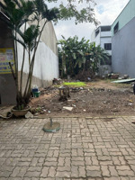 bán cặp đất 200m2 mặt tiền đường 15m lề 5m vị trí đắc địa hoà tiến, khu sầm uất tiện kinh doanh