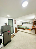 căn hộ studio máy giặt riêng cửa sổ lớn full nội thất 40m2 ngay công viên lê thi riên quận 10