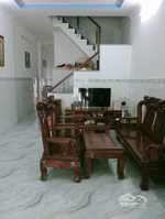 bán nhà đẹp xe hơi đậu cách nhà 2 căn, dt 66 m 2 , 2 tầng, 2pn,2wc, tt q9 chỉ 4,6 tỷ chủ.