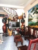 nhà 2 tầng sát làng dhqg tphcm. dt: 135m2. odt: 80m2. đường 5m. phù hợp ở và cho thuê. giá: 6.2 tỷ